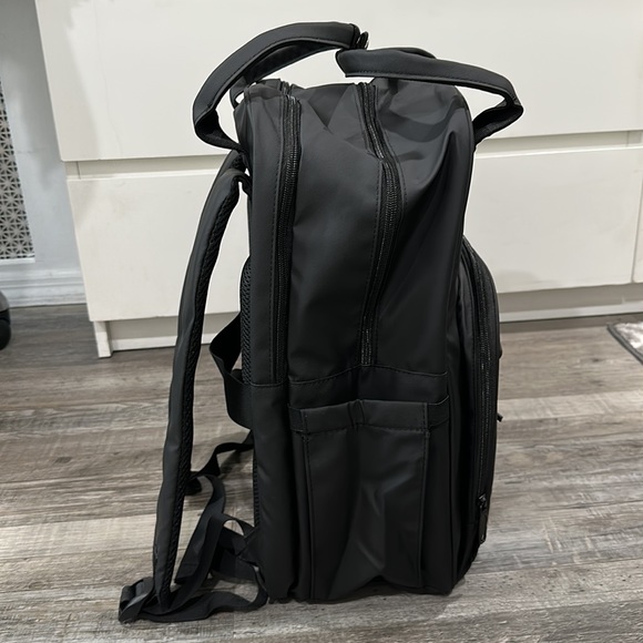 Matein Black Backpack - Picture 5 of 8
